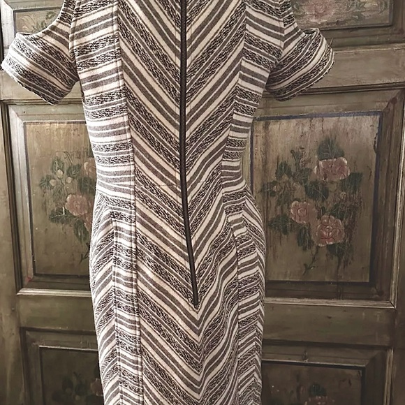 PENDLETON Portland Collection. Wool Cutout Sheath Dress. - Picture 2 of 9